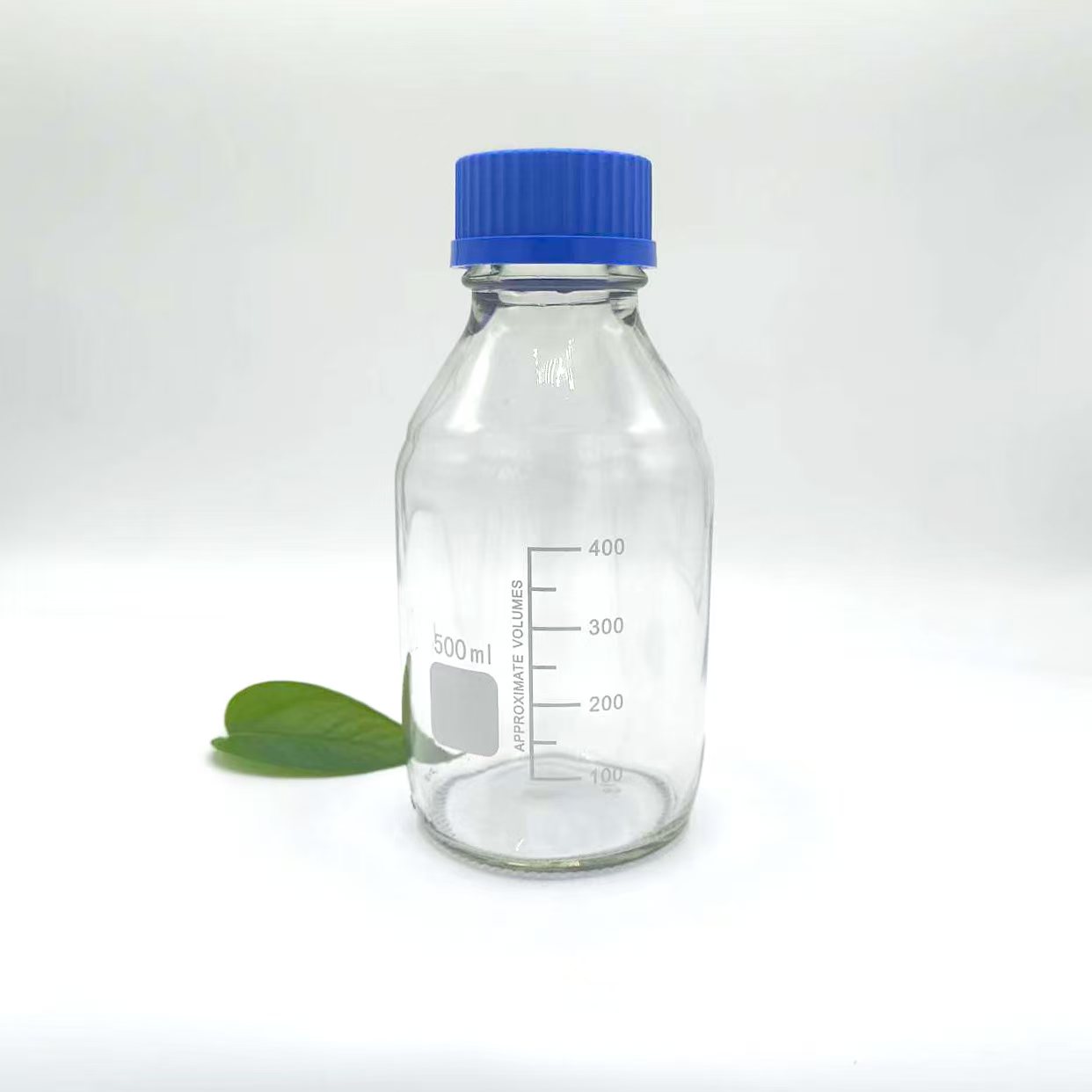 Laboratoriya saxlama təhlükəsizliyinin problemini necə həll etmək olar? Compo yenilikçi şüşə reagent şüşələri ilə mükəmməl cavab verir.